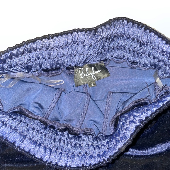 NEVER WORN navy blue silk and soft sweater set! - Picture 4 of 7